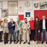 Assessore Marcello Quaresima, vicesindaca Marinella Fossi, delegato CONI Gianni Taccetti, assessore Mirio Bogani, sindaco Giampiero Fossi, presidente Le Signe Dania Fabiani, presidente FIPAV regionale Claudia Frascati e presidente FIPAV territoriale Tiziano Silei.